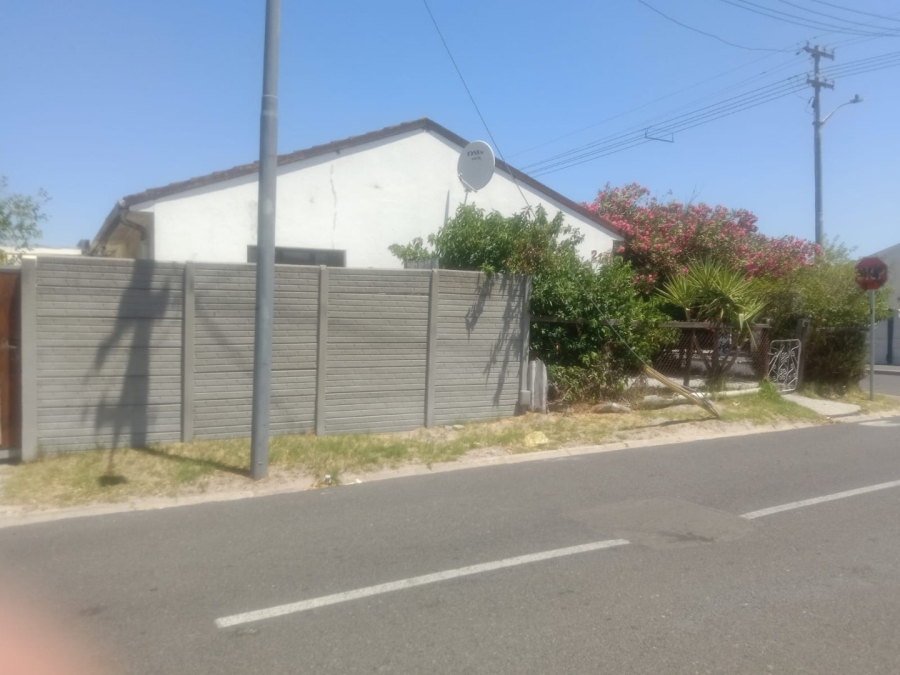 3 Bedroom Property for Sale in Belgravia Western Cape